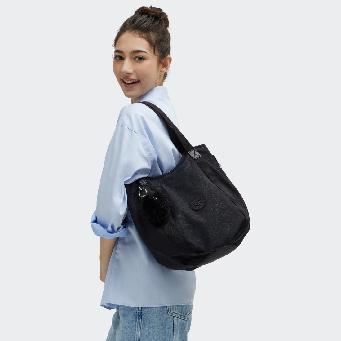 ブラックフローラルエンボス